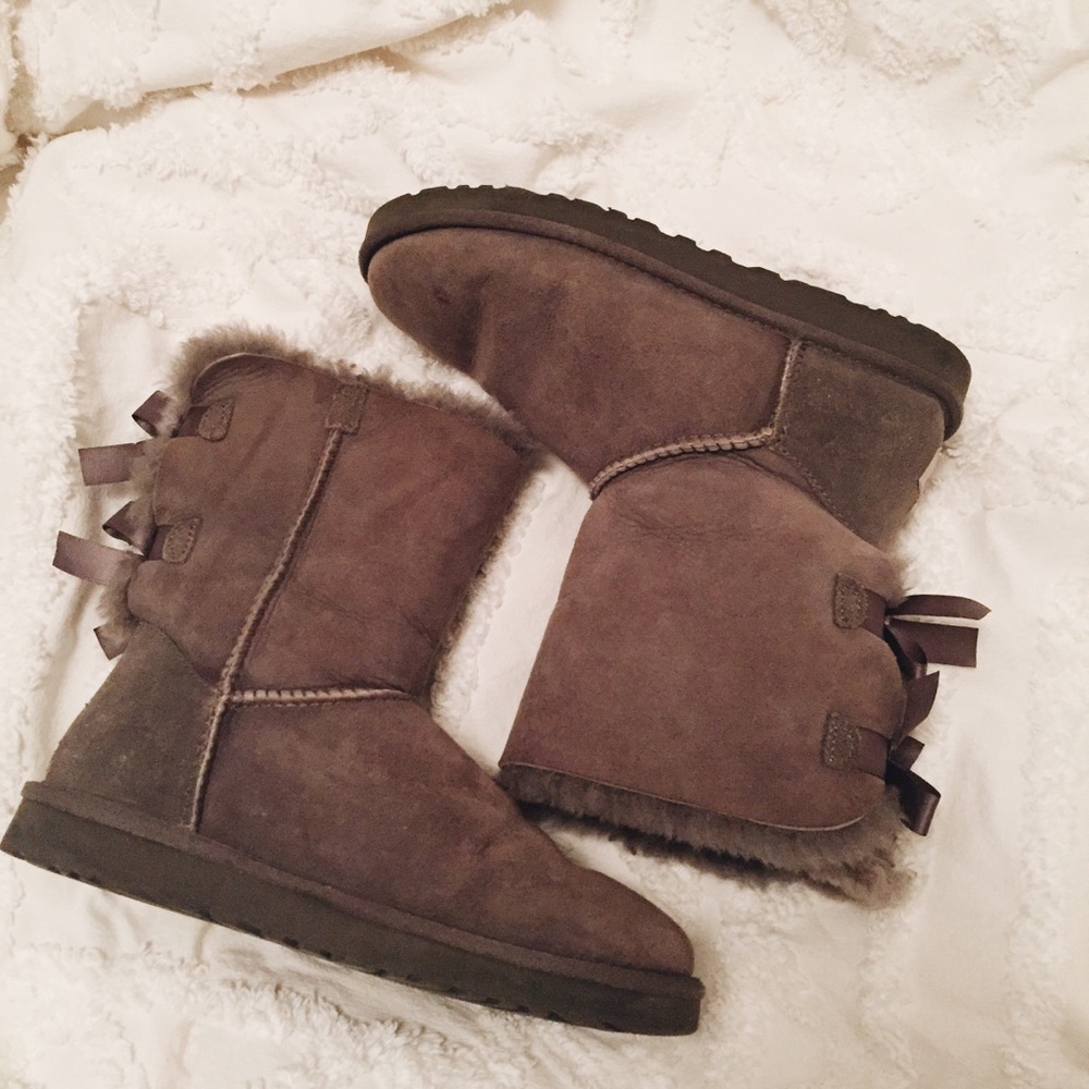 UGGS - Grey Bailey Bow